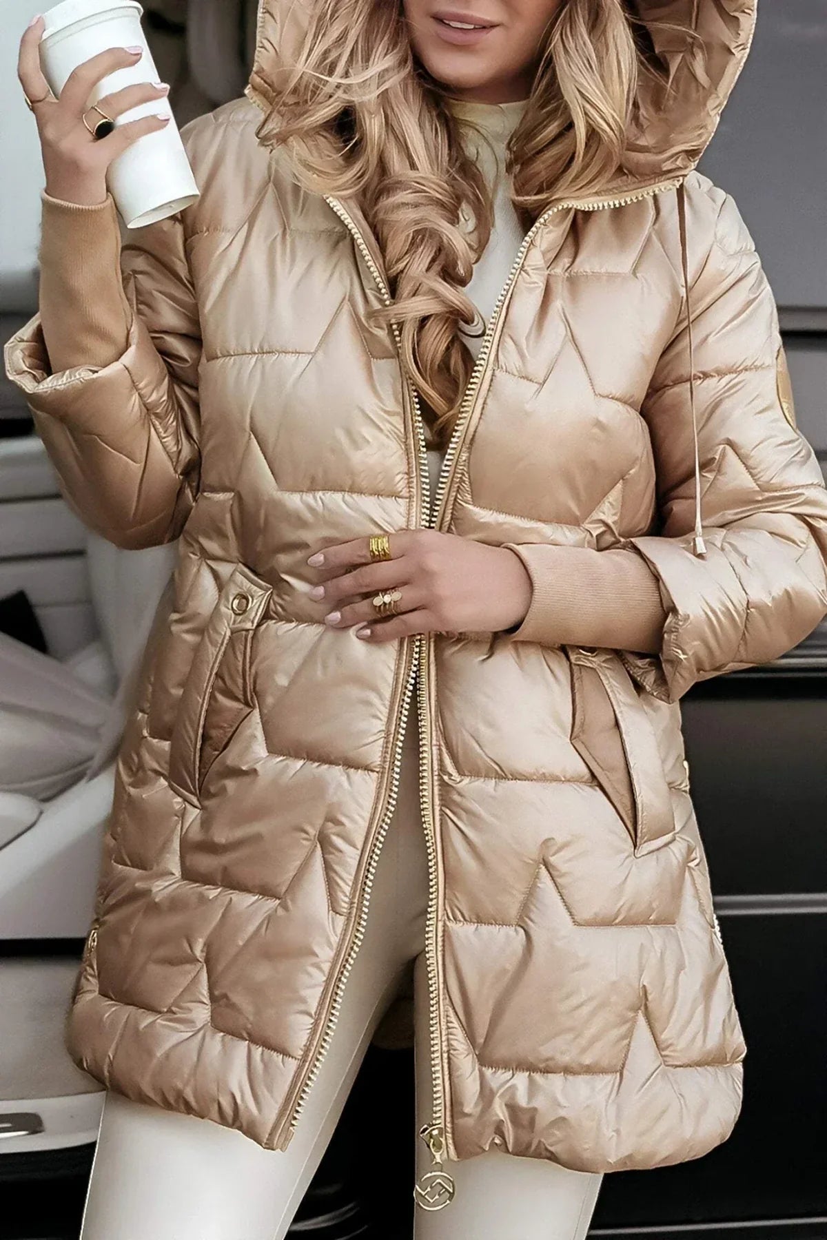 Stella | Abrigo de invierno elegante con capucha acolchada